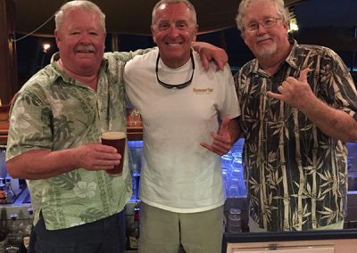 Drinking with the boys at the Kona Inn